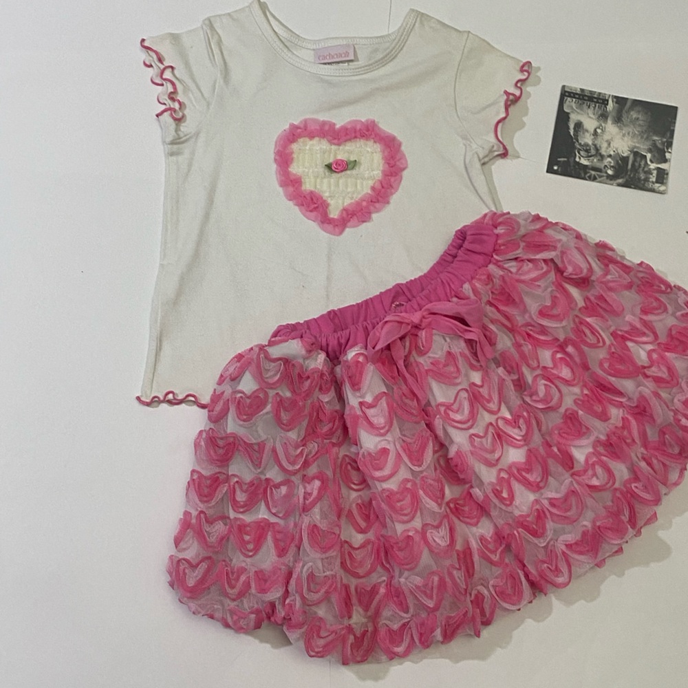 BOUTIQUE NWT - Heart bubble skirt set pink